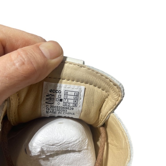 ECCO Women's CrepeTray
Bootie Ankle Boot US 10-10.5 NIB - Picture 4 of 9